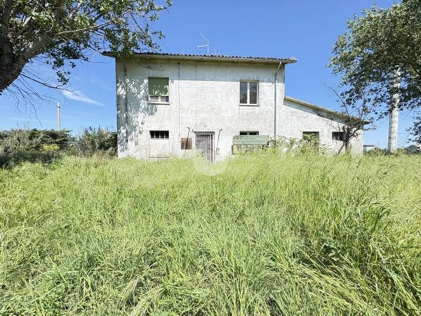 quadrivano in vendita a San Mauro Pascoli