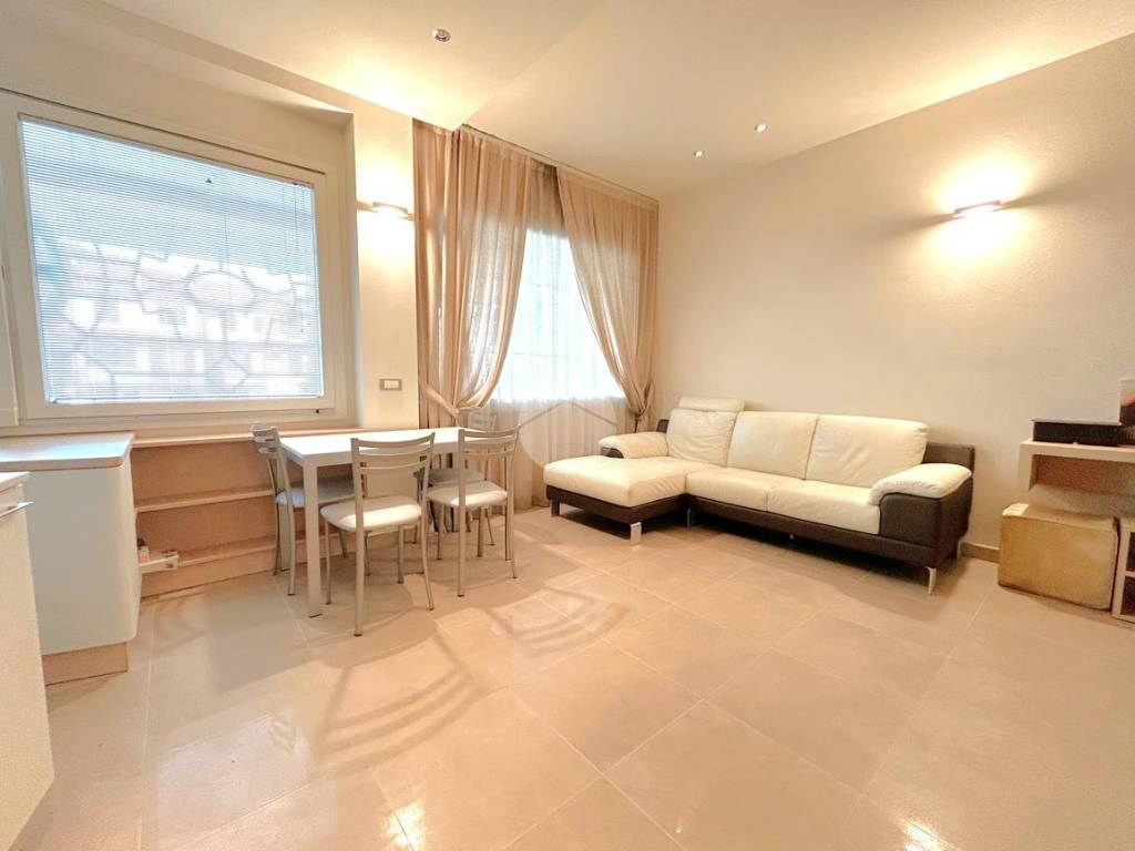 appartamento in vendita a San Mauro Pascoli in zona San Mauro a Mare