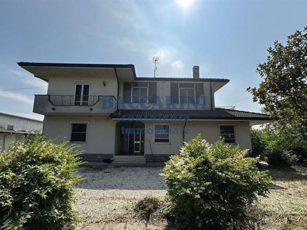 casa indipendente in vendita a San Mauro Pascoli in zona La Torre