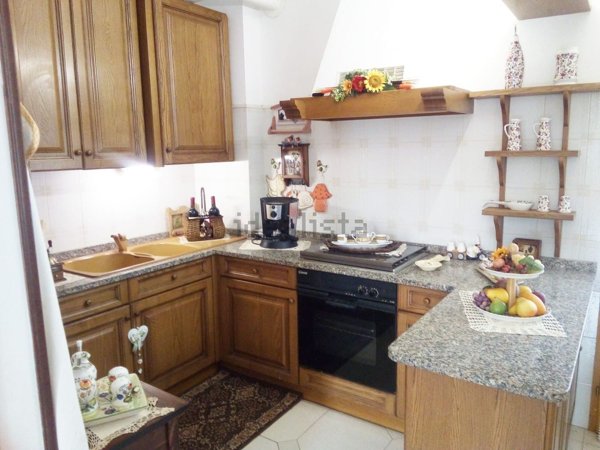 casa indipendente in vendita a Santa Sofia
