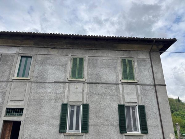 appartamento in vendita a Santa Sofia