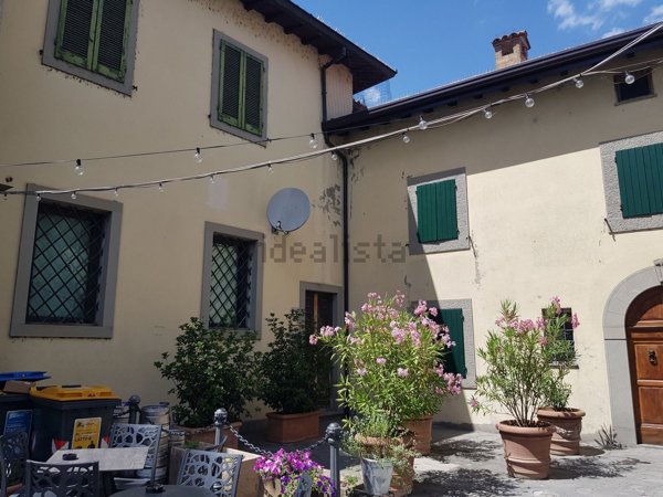 appartamento in vendita a Santa Sofia