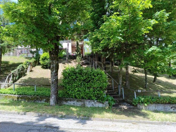 casa indipendente in vendita a Santa Sofia