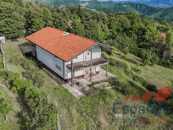 casa indipendente in vendita a Santa Sofia