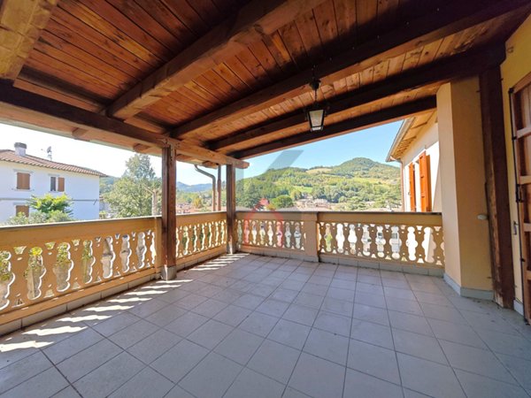 casa indipendente in vendita a Santa Sofia