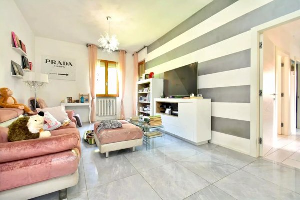 appartamento in vendita a Santa Sofia