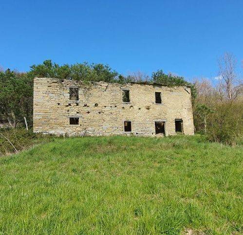 casa indipendente in vendita a Santa Sofia