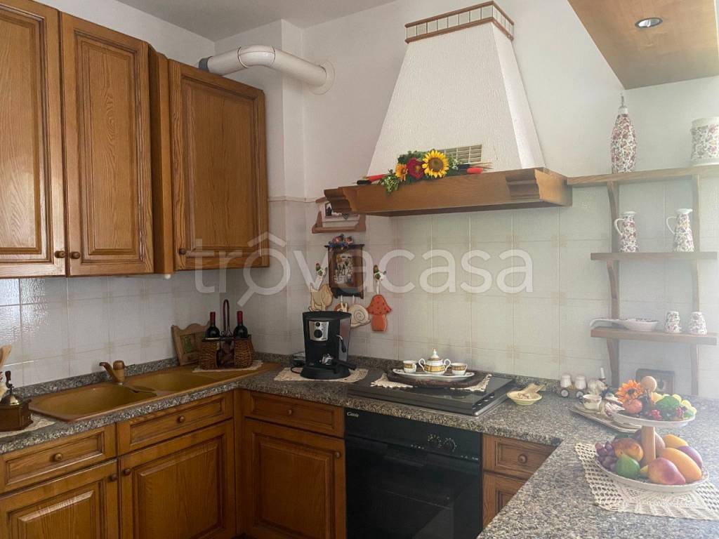 casa indipendente in vendita a Santa Sofia