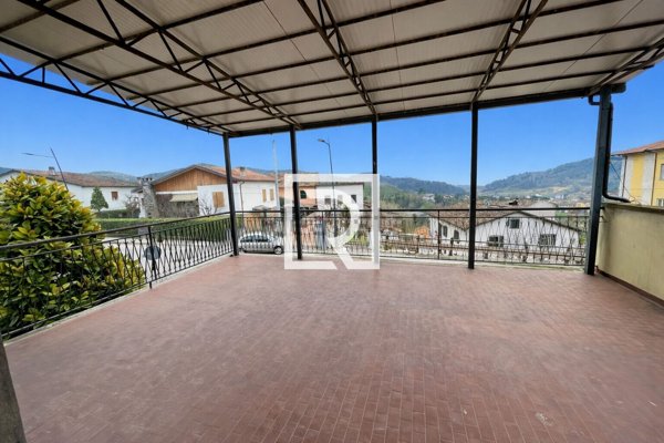 appartamento in vendita a Santa Sofia