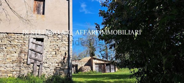 casa indipendente in vendita a Santa Sofia