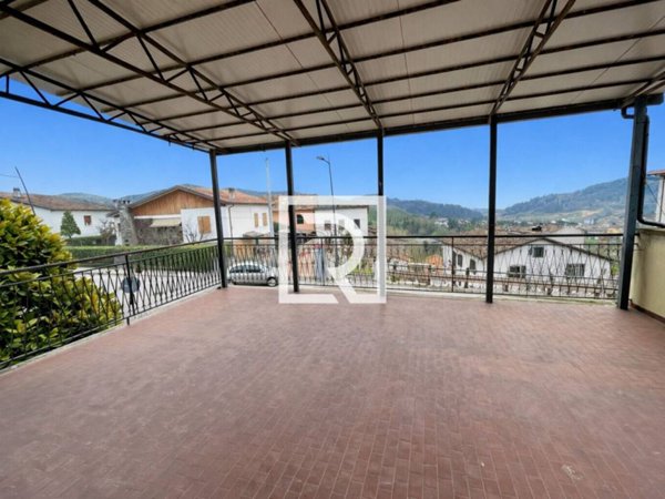 appartamento in vendita a Santa Sofia