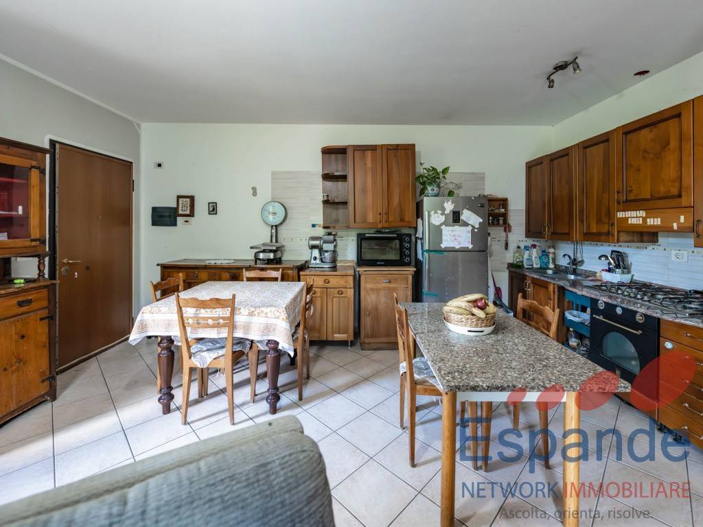 appartamento in vendita a Santa Sofia