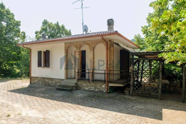 casa indipendente in vendita a Sarsina in zona Turrito