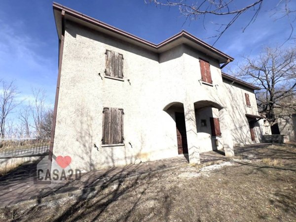 casa indipendente in vendita a Sarsina