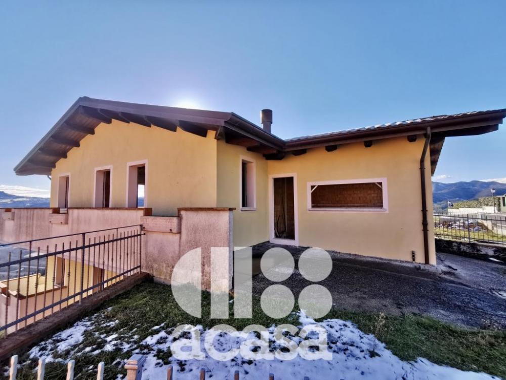 casa indipendente in vendita a Sarsina