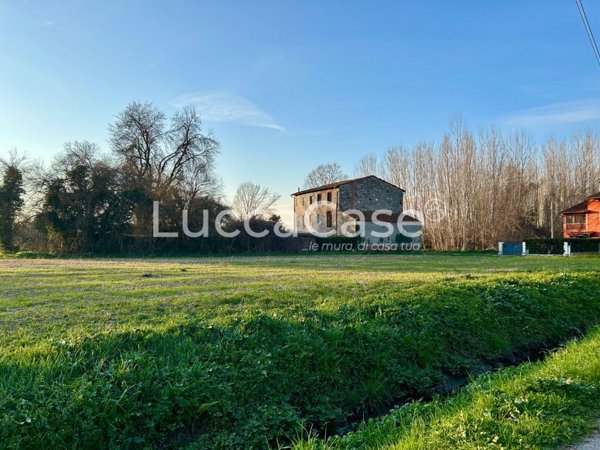 casa indipendente in vendita a Sarsina in zona Sorbano