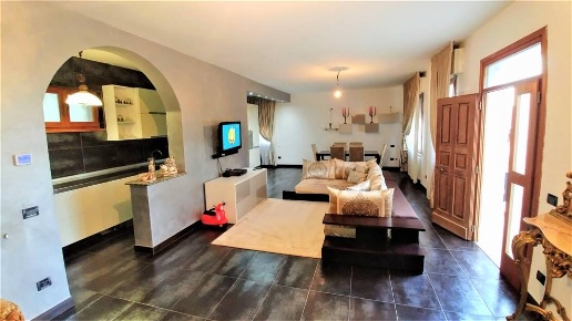 casa indipendente in vendita a Sarsina