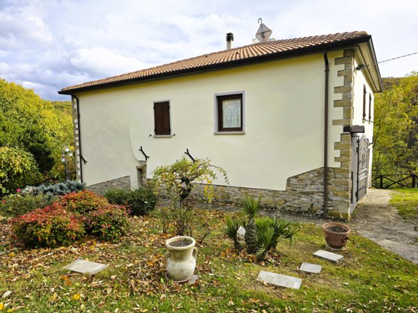 casa indipendente in vendita a Sarsina