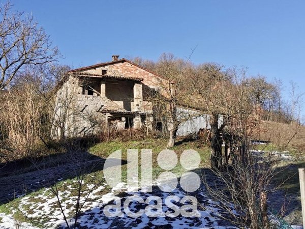 casale in vendita a Sarsina in zona Sorbano