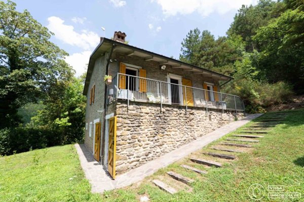casa indipendente in vendita a Sarsina in zona Calbano