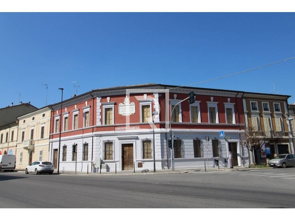 negozio in vendita a Savignano sul Rubicone