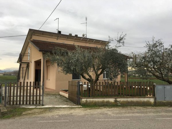 casa indipendente in vendita a Savignano sul Rubicone