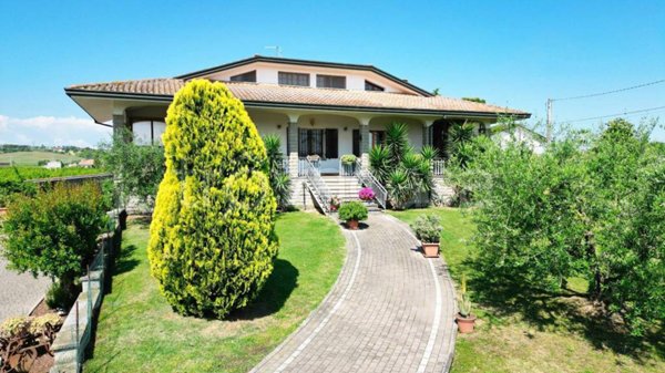 casa indipendente in vendita a Savignano sul Rubicone
