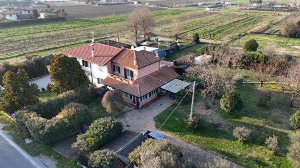 casa indipendente in vendita a Savignano sul Rubicone