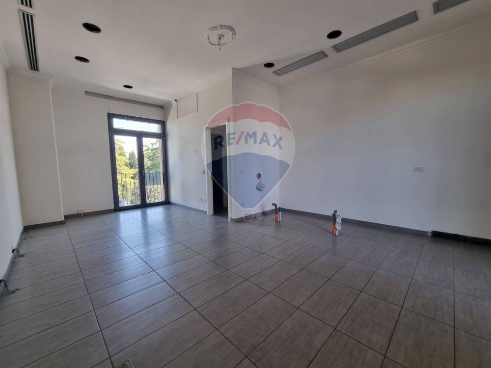 ufficio in vendita a Savignano sul Rubicone