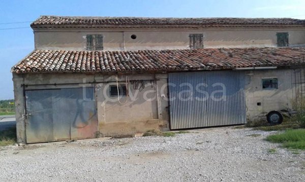 casa indipendente in vendita a Savignano sul Rubicone