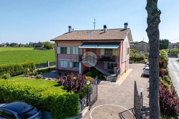 casa indipendente in vendita a Savignano sul Rubicone