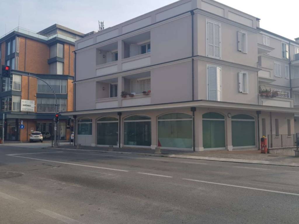 ufficio in vendita a Savignano sul Rubicone