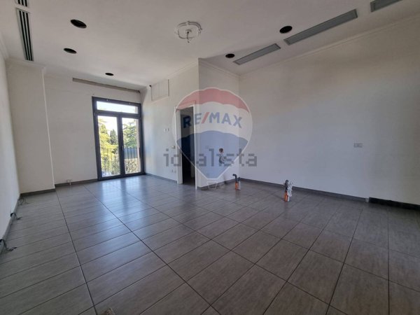 locale commerciale in vendita a Savignano sul Rubicone