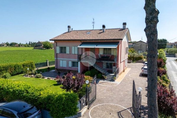 casa indipendente in vendita a Savignano sul Rubicone