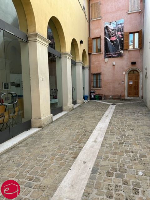 ufficio in vendita a Savignano sul Rubicone