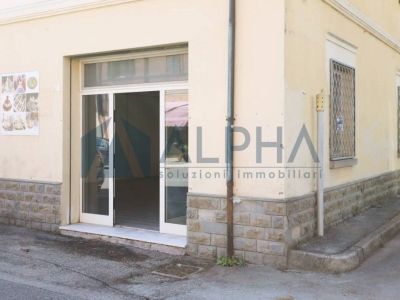 negozio in vendita a Savignano sul Rubicone