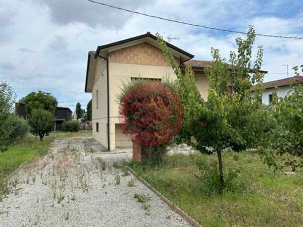casa indipendente in vendita a Savignano sul Rubicone