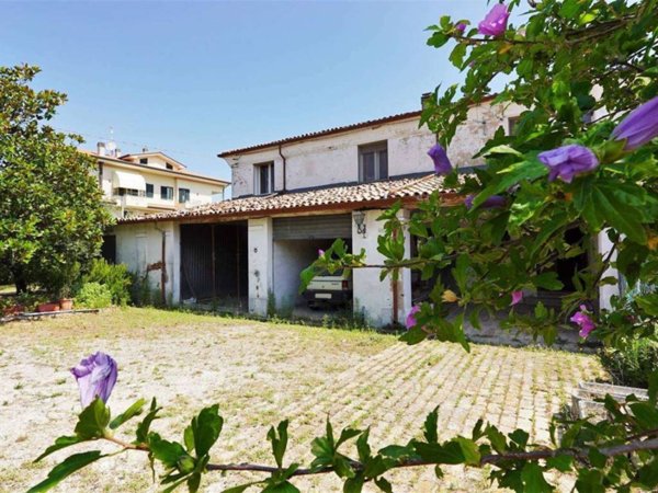 casa indipendente in vendita a Savignano sul Rubicone