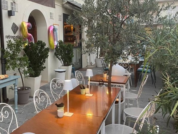 negozio in vendita a Savignano sul Rubicone