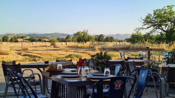 negozio in vendita a Savignano sul Rubicone