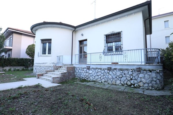 casa indipendente in vendita a Savignano sul Rubicone