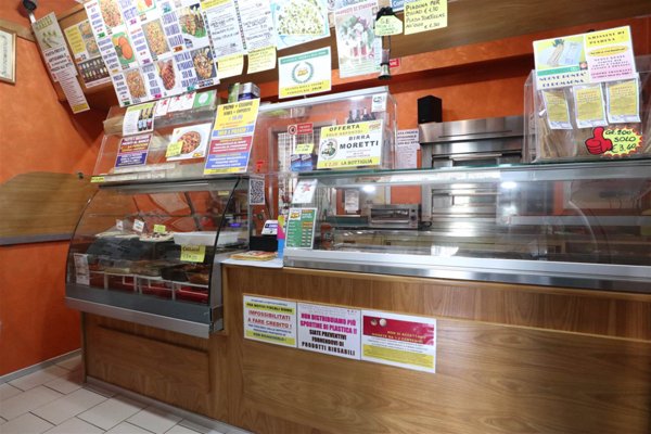 negozio in vendita a Savignano sul Rubicone