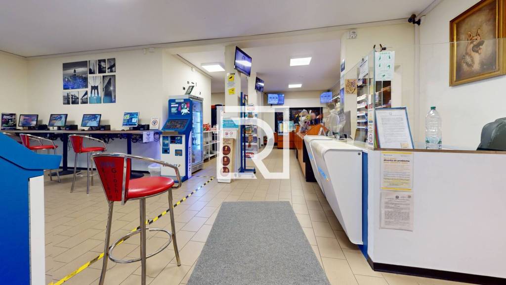 negozio in vendita a Savignano sul Rubicone