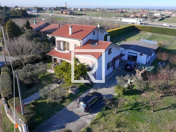 casa indipendente in vendita a Savignano sul Rubicone
