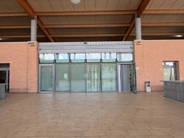 negozio in vendita a Savignano sul Rubicone