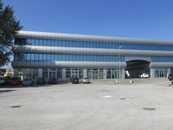 ufficio in vendita a Savignano sul Rubicone