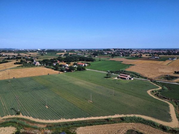 terreno edificabile in vendita a Savignano sul Rubicone