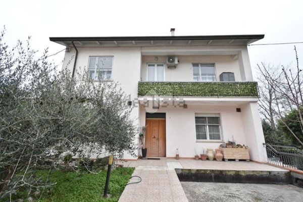 casa semindipendente in vendita a Savignano sul Rubicone