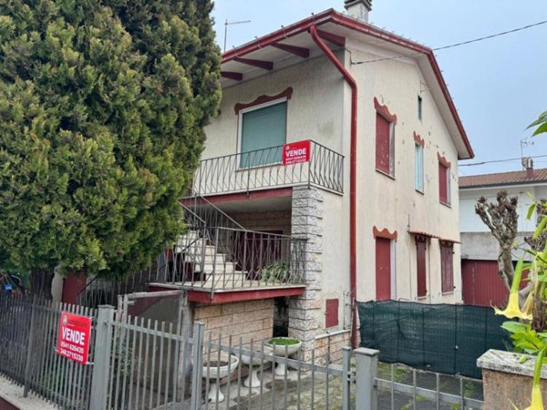 casa indipendente in vendita a Savignano sul Rubicone
