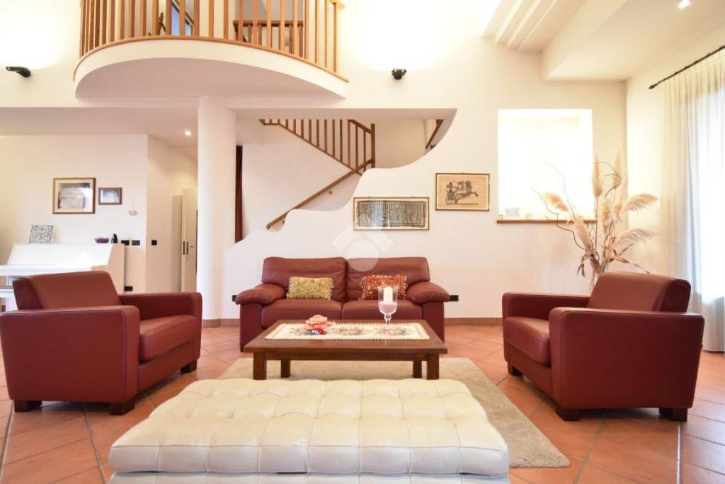 casa indipendente in vendita a Savignano sul Rubicone